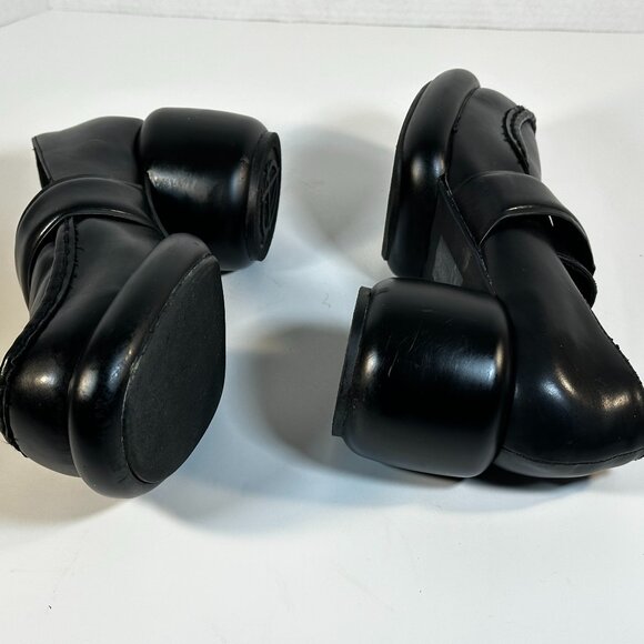 WOMEN'S SIZE 9 SLIP ON SHOES - Picture 9 of 16